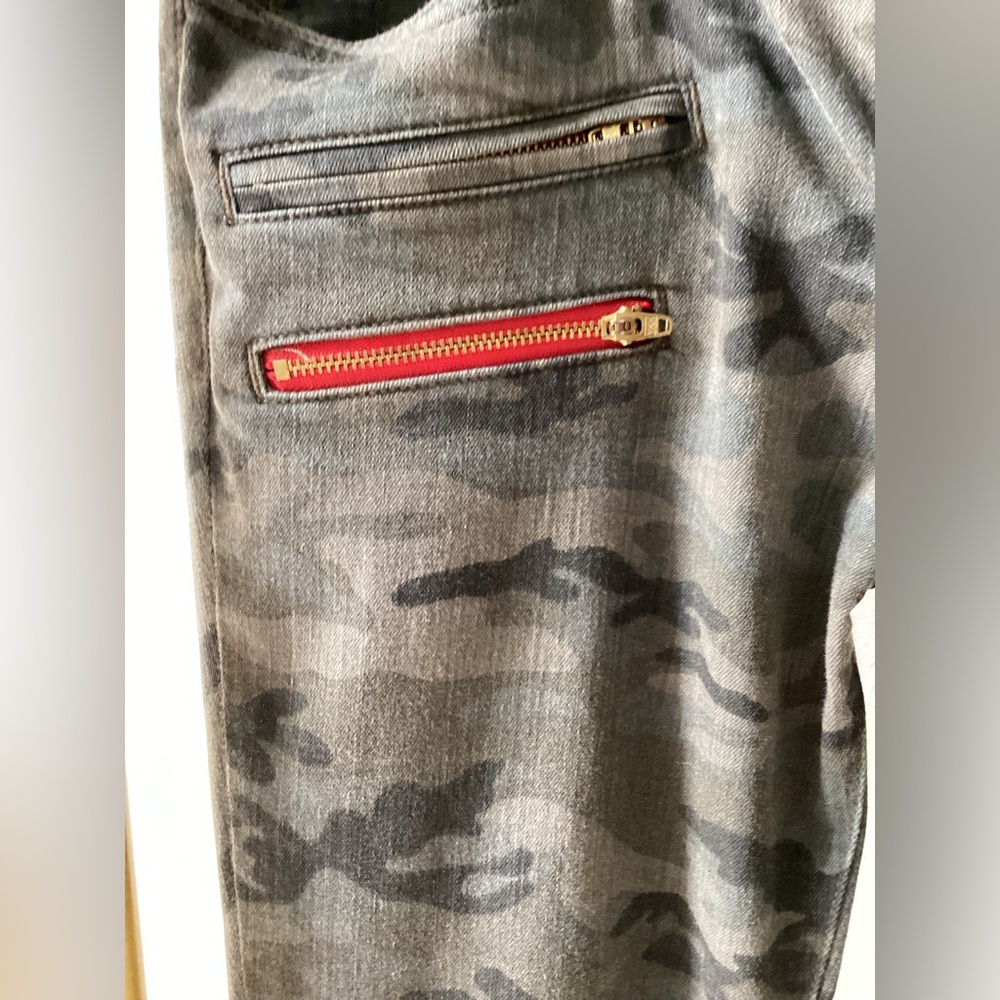 Men's Camo Slim Jeans with Red Zip Accent